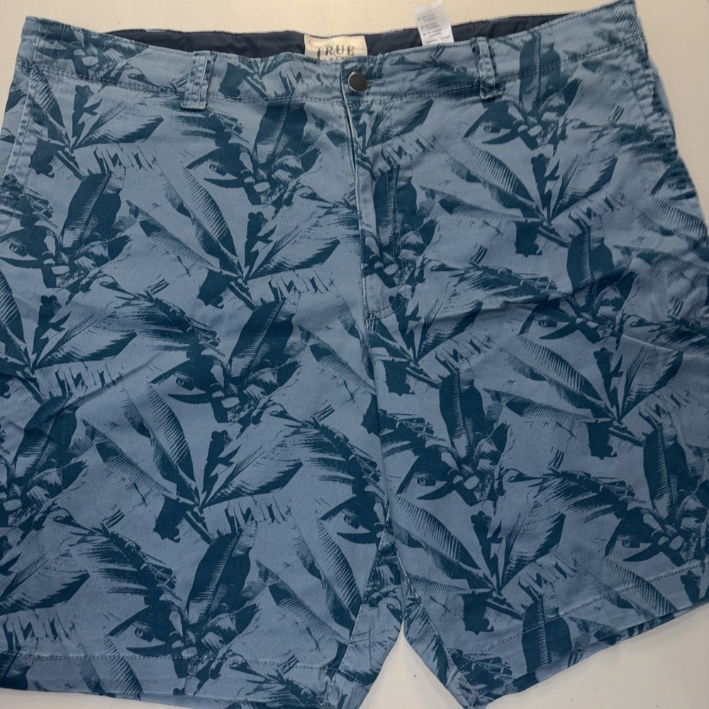 True Nation Shorts Men's 48 Chino Tropical Leaf Design Island Beach Floral Blue
